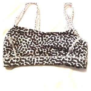 Lululemon sports bra